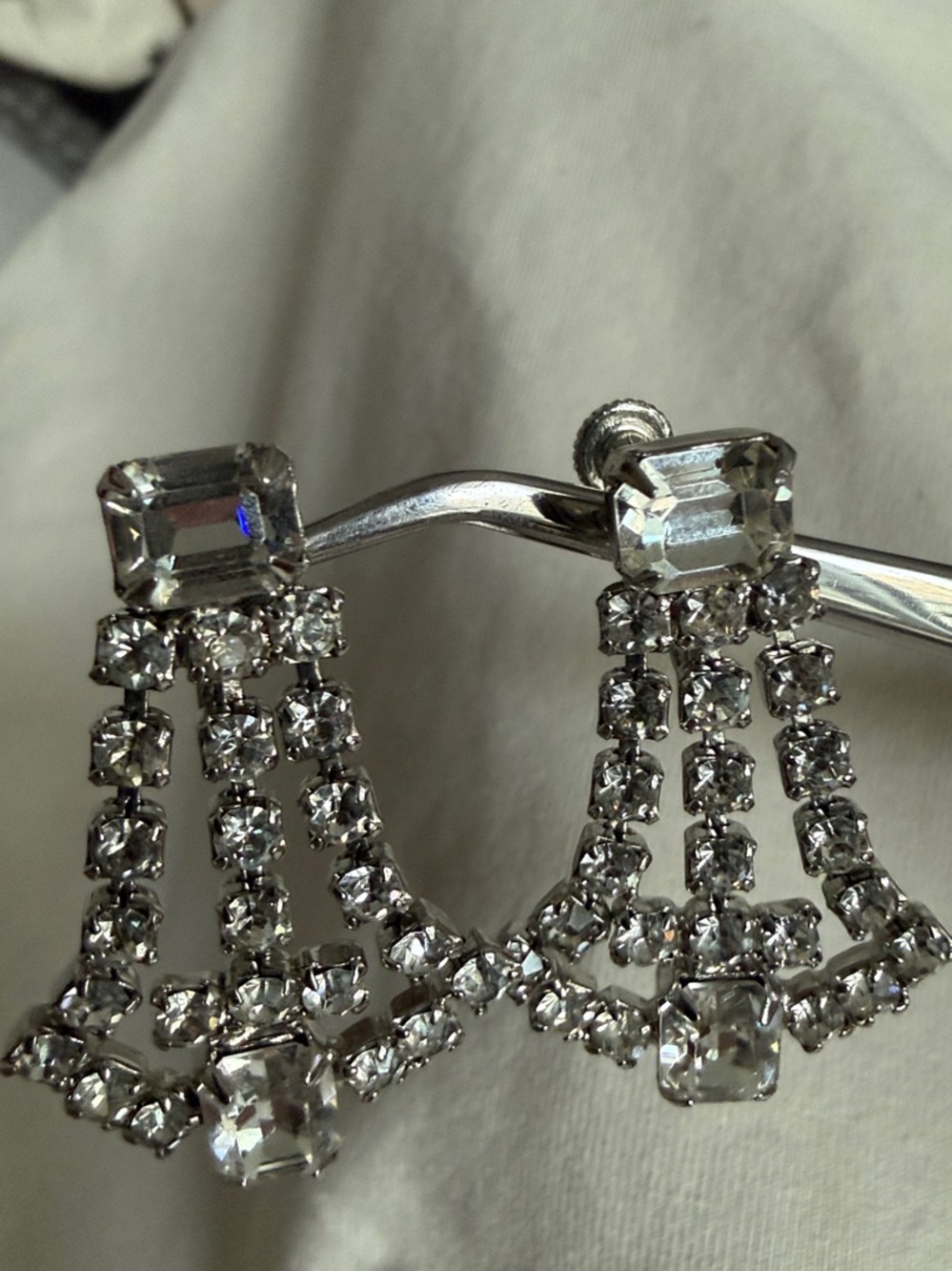Vintage Silver-Tone Weiss Crystal Chandelier Screwback Earrings - Clear